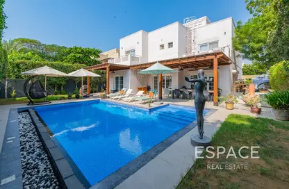 Villa - 5 Bedrooms - 5 Bathrooms for rent in Meadows 5 - Meadows - Dubai