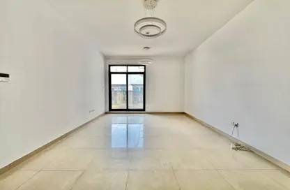 Apartment - 1 Bedroom - 2 Bathrooms for rent in Jumeirah Garden City - Al Satwa - Dubai