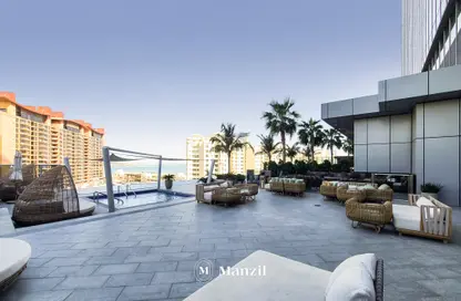 Apartment - Studio - 1 Bathroom for rent in The Palm Tower - Palm Jumeirah - Dubai
