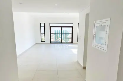 Apartment - 2 Bedrooms - 2 Bathrooms for rent in Lamtara 3 - Madinat Jumeirah Living - Umm Suqeim - Dubai