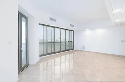 Empty Room image for: Apartment - 2 Bedrooms - 2 Bathrooms for rent in Al Heel Tower - Mubarak Bin Mohammed Street - Al Khalidiya - Abu Dhabi, Image 1