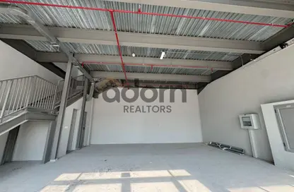 مستودع - استوديو - 1 حمام للايجار في القوز 1 - القوز - دبي