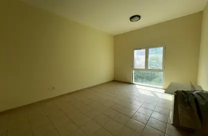 Apartment - Studio - 1 Bathroom for rent in Building 148 to Building 202 - Mogul Cluster - Discovery Gardens - Dubai