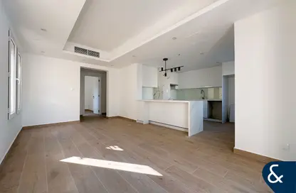 Villa - 2 Bedrooms - 3 Bathrooms for rent in Springs 4 - The Springs - Dubai