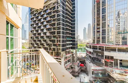 Apartment - 3 Bedrooms - 2 Bathrooms for sale in Standpoint Tower 2 - Standpoint Towers - Downtown Dubai - Dubai