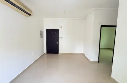 Apartment - 1 Bedroom - 1 Bathroom for rent in Fire Station Road - Muwaileh - Sharjah Apartment - 1 Bedroom - 1 Bathroom for rent in Fire Station Road - Muwaileh - Sharjah