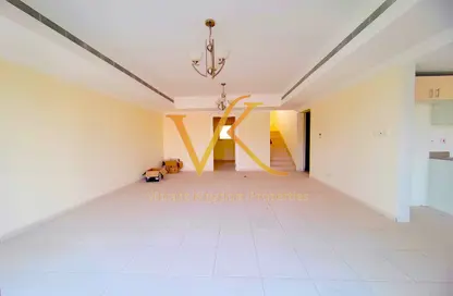 Villa - 3 Bedrooms - 3 Bathrooms for rent in Springs 4 - The Springs - Dubai