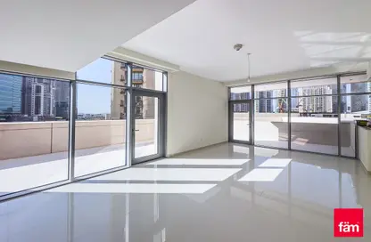 Apartment - 2 Bedrooms - 3 Bathrooms for sale in Boulevard Crescent Tower 1 - BLVD Crescent - Downtown Dubai - Dubai
