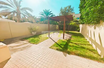 فيلا - 2 غرف نوم - 3 حمامات للايجار في الينابيع 10 - الينابيع - دبي