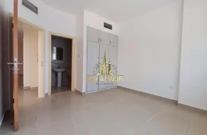 شقة - 2 غرف نوم - 2 حمامات للايجار في شارع 20 ​ - النهدة - الشارقة