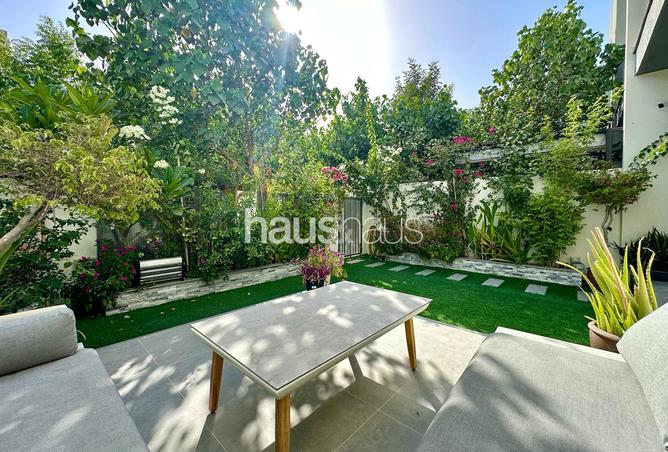 Townhouse - 3 Bedrooms - 4 Bathrooms for rent in Elan - Tilal Al Ghaf - Dubai