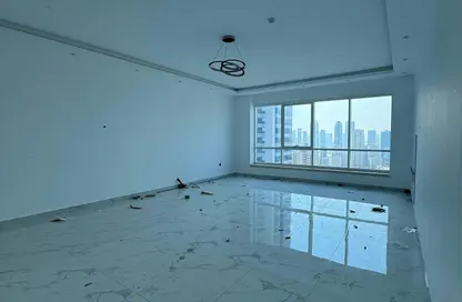 شقة - 2 غرف نوم - 3 حمامات للايجار في برج المهند - المجاز - الشارقة