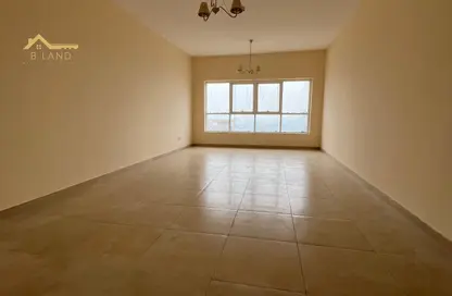 Apartment - 2 Bedrooms - 4 Bathrooms for rent in Al Khan Corniche - Al Khan - Sharjah