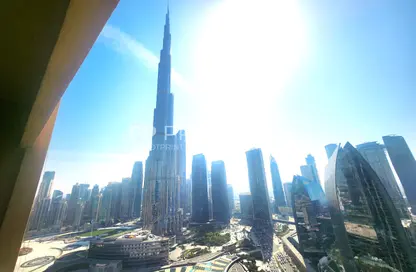 Apartment - Studio - 1 Bathroom for sale in The Dubai Mall Residences - Downtown Dubai - Dubai