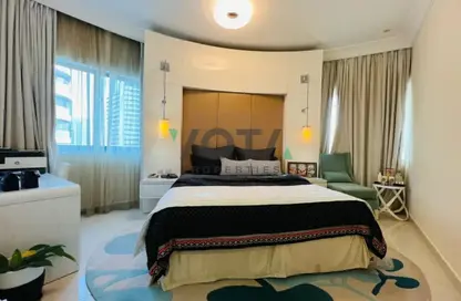 Apartment - 2 Bedrooms - 3 Bathrooms for sale in The Signature - Burj Khalifa Area - Downtown Dubai - Dubai