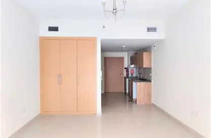 Apartment - Studio - 1 Bathroom for rent in Marina Residences 3 - Marina Residences - Palm Jumeirah - Dubai