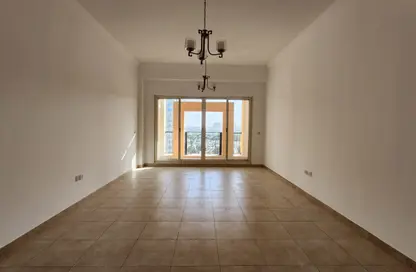 Apartment - 2 Bedrooms - 3 Bathrooms for rent in European - Canal Residence - Dubai Sports City - Dubai