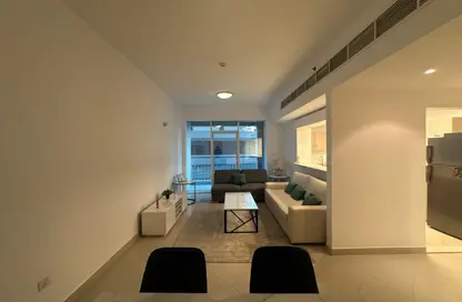 Apartment - 2 Bedrooms - 3 Bathrooms for rent in Hub Canal 2 - Hub-Golf Towers - Dubai Sports City - Dubai