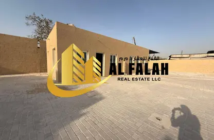 Warehouse - Studio - 2 Bathrooms for rent in Al Sajaa Industrial - Al Sajaa - Sharjah