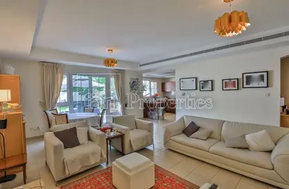 Living Room image for: Villa - 3 Bedrooms - 4 Bathrooms for sale in Mirdif Villas - Mirdif - Dubai, Image 1