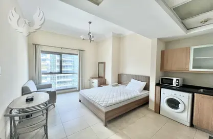 Apartment - Studio - 1 Bathroom for rent in Zumurud Tower - Dubai Marina - Dubai