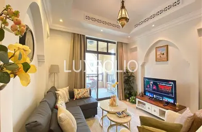 شقة - غرفة نوم - 2 حمامات للايجار في التاجر ريزيدنس - جزيرة المدينة القديمة - دبي وسط المدينة - دبي