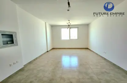 Apartment - 1 Bedroom - 2 Bathrooms for rent in Al Quoz 3 - Al Quoz - Dubai