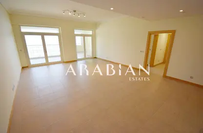 Apartment - 2 Bedrooms - 4 Bathrooms for rent in Al Tamr - Shoreline Apartments - Palm Jumeirah - Dubai