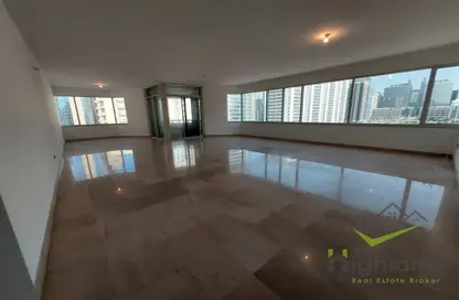 Empty Room image for: Apartment - 4 Bedrooms - 4 Bathrooms for rent in Khalifa Street - Abu Dhabi, Image 1