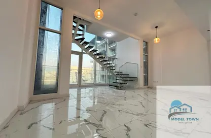 Apartment - 2 Bedrooms - 3 Bathrooms for rent in Oasis 2 - Oasis Residences - Masdar City - Abu Dhabi