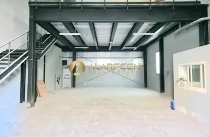 Warehouse - Studio - 1 Bathroom for rent in Phase 2 - Dubai Investment Park (DIP) - Dubai