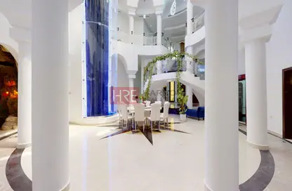Villa - 7+ Bedrooms - 7+ Bathrooms for rent in Sector E - Emirates Hills - Dubai