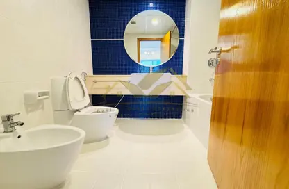 Apartment - 2 Bedrooms - 3 Bathrooms for rent in 21st Century Tower - Sheikh Zayed Road - Dubai