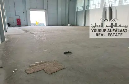 Warehouse - Studio - 2 Bathrooms for rent in Umm Al Thuoob - Umm Al Quwain