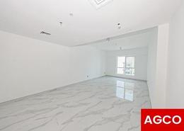 Empty Room image for: Apartment - 3 bedrooms - 3 bathrooms for rent in Sulafa Tower - Dubai Marina - Dubai, Image 1