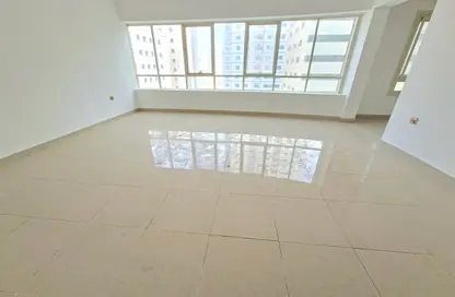 Apartment - 3 Bedrooms - 4 Bathrooms for rent in Al Taawun Street - Al Taawun - Sharjah