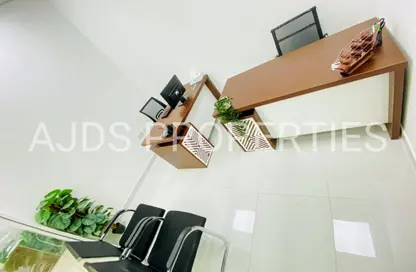 Office Space - Studio - 1 Bathroom for rent in Red Avenue - Al Garhoud - Dubai
