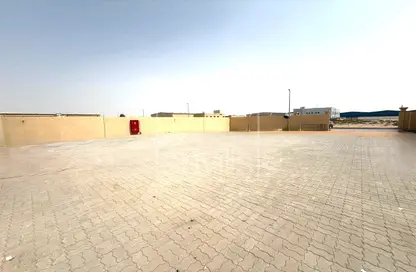 أرض - استوديو للايجار في الصجعة الصناعية - آلصجعه - الشارقة