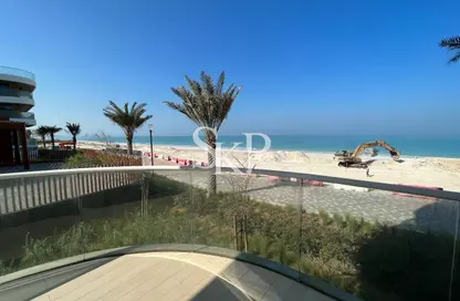 شقة - 3 غرف نوم - 5 حمامات للايجار في قرية الحد - جزيرة السعديات - أبوظبي