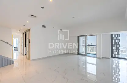 Apartment - 3 Bedrooms - 4 Bathrooms for sale in Cayan Tower - Dubai Marina - Dubai