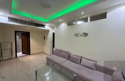 شقة - 1 حمام للبيع في برج الكورنيش - طريق كورنيش عجمان - عجمان