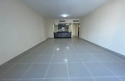 شقة - غرفة نوم - 2 حمامات للايجار في برج 17 - الريف داون تاون - مشروع الريف - أبوظبي