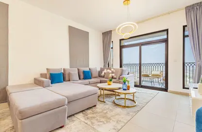 Apartment - 2 Bedrooms - 2 Bathrooms for rent in Asayel 3 - Madinat Jumeirah Living - Umm Suqeim - Dubai