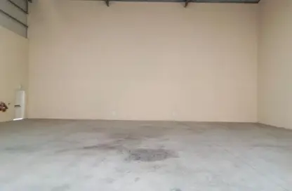 Warehouse - Studio - 1 Bathroom for rent in Umm Al Thuoob - Umm Al Quwain