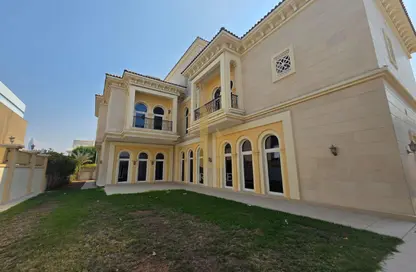 Villa - 6 Bedrooms - 6 Bathrooms for rent in Jumeirah 1 Villas - Jumeirah 1 - Jumeirah - Dubai