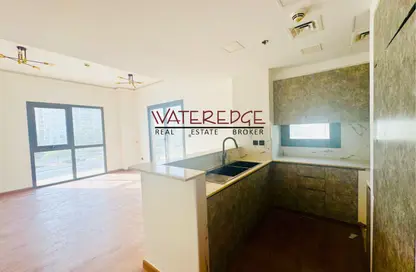 Apartment - 3 Bedrooms - 3 Bathrooms for rent in Zahra Apartments 2B - Zahra Apartments - Town Square - Dubai