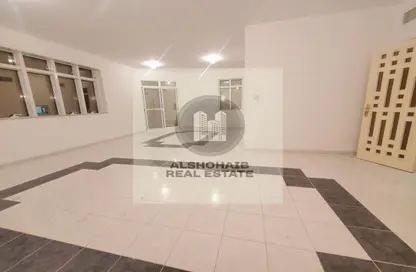 Apartment - 3 Bedrooms - 3 Bathrooms for rent in Al Falah Street - City Downtown - Abu Dhabi