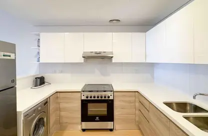 Apartment - 1 Bedroom - 2 Bathrooms for sale in SOL Bay - Business Bay - Dubai
