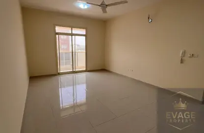 شقة - 2 غرف نوم - 3 حمامات للايجار في 2 المويهات - المويهات - عجمان