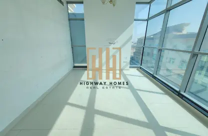 Apartment - 2 Bedrooms - 2 Bathrooms for rent in Muwaileh 29 Building - Muwaileh - Sharjah